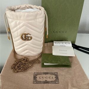 *SOLD* Gucci Ivory Quilted Mini Bucket Bag with Gold Chain